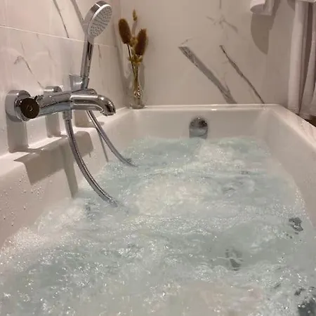 Royale - *